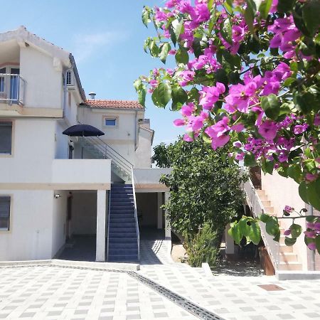 Apartmani Kovacic Murter Exterior photo