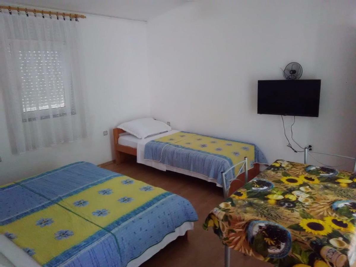 Apartmani Kovacic Murter Exterior photo